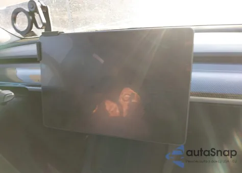 2023 Tesla Model Y Awd/Long Range Dual Motor All-Wheel Drive из США, поврежденный, VIN 7SAYGDEE5PA210695